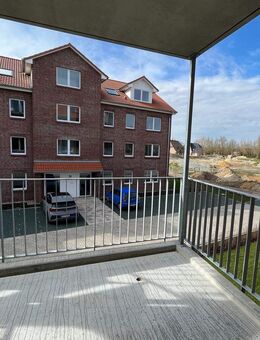 -neuwertige moderne 2-Zimmer-Wohnung mit Balkon und hochwertiger Ausstattung - Garding