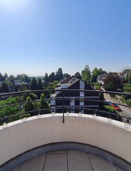 RESERVIERT: Exklusive 177 m² große Penthouse- Wohnung inkl. uneinsehbarer, sehr großer Dachterrasse+eigene Doppelsauna+Weitblick zum Unterbacher See - Düsseldorf