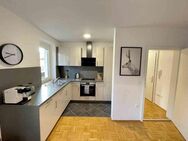 Den Königsplatz fast vor der Tür: Vollständig möblierte 1-Zimmer-Wohnung mit Balkon - München