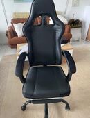 NEUER GAMINGSTUHL in 71686