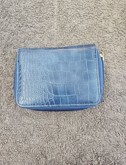 Geschenkset: Portemonnaie, Rucksack, Handtasche, Armbanduhr, Tuch - Goldbeck
