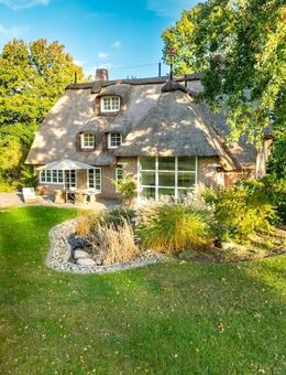 Traumhafte Reetdach-Villa vor den Toren Hamburgs - Holm (Landkreis Pinneberg)