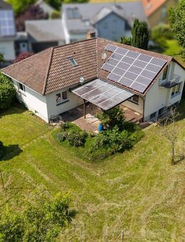 Großzügiges Einfamilienhaus mit 7 Zimmern und parkähnlichem Grundstück in idyllischer Feldrandlage - Rheinstetten
