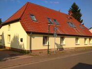 Zweifamilienhaus im Dorfkern mit Nebengelass - Loitz Zentrum