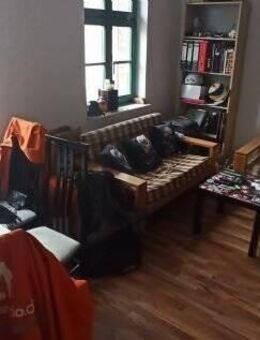 Schöne Zwei Zimmer Wohnung mit kleiner Küche - Nürnberg
