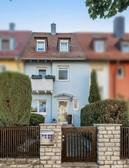 Charmantes Reihenmittelhaus mit Wellnessbereich und gepflegtem Garten in Nürnberg-Maxfeld - Nürnberg