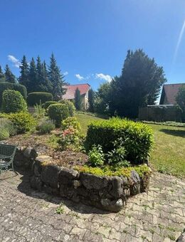 Großzügiges Einfamilienhaus mit großem Gartengrundstück in sonniger und ruhiger Höhenlage - Salem (Baden-Württemberg)