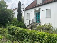 Charmantes Doppelhaus mit Südausrichtung und herlichem Garten - idylisch am Bachlauf - frei! - Augsburg
