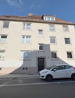 Vermietete Zwei-Zimmer-Wohnung mit Küche und Balkon in Findorff - Bremen