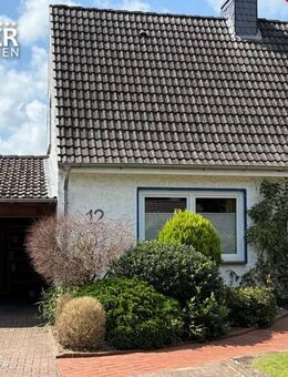 Attraktive Doppelhaus-Hälfte mit 4 Zimmer und herrlichem Garten, in verkehrsruhiger Wohnlage - Bad Bramstedt