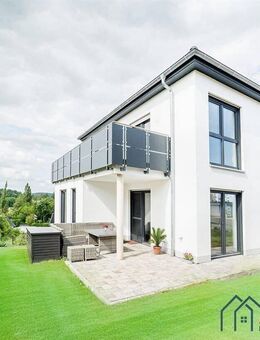 Moderne Architektur: Ihr energieeffizentes Traumhaus mit Weitblick und Einliegerwohnung! - Obernzenn