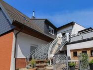 Charmante 3-Zimmer-Wohnung mit Kamin und Terrasse in naturnaher Lage in Grevenbroich-Neuenhausen - Grevenbroich