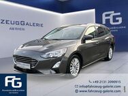 Ford Focus Titanium X 1.0 EcoBoost Metallic AHK Vorb. - Neuss