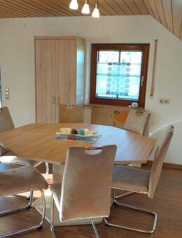 Charmante 2-Zimmer-DG-Wohnung in Görwihl-Burg ab 01.11.2025 neu zu vermieten! - Görwihl