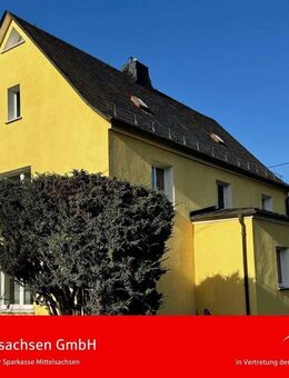 Schickes Einfamilienhaus in ruhiger Lage - Hartmannsdorf (Sachsen)