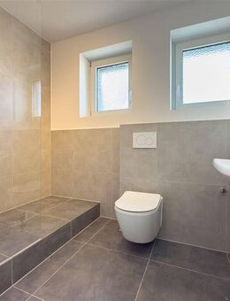 Charmante 2-Zimmer-Wohnung mit großzügigem Garten - Neuss