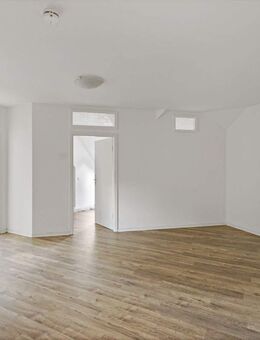 Große 2-Raumwohnung mit vielseitigen Nutzungsmöglichkeiten in Trotha - Halle (Saale)