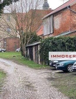 IMMOBERLIN.DE - 11 fach! Klassisches Wohn- & Geschäftshaus in exzellenter Lage - Havelberg