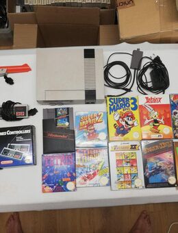 Nintendo NES Konsole mit Zubehör und Spielen top Zustand - Weinheim