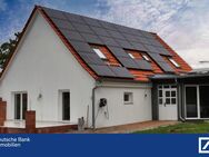 ALTBAUCHARME ZUM MIETEN - Großes, gehobenes Haus mit Solaranlage, 5 Zimmer, Einbauküche und 2 Bäder. - Höhenland