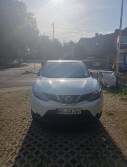 Autos NISSAN QASHQAI J11 - Kaarst