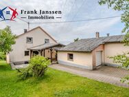 Freistehendes Einfamilienhaus in Reuth - Überdachte Terrasse, Garten & Balkon mit Naturblick - Reuth (Rheinland-Pfalz)