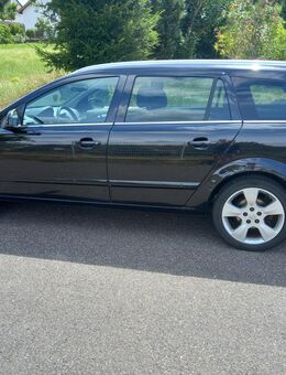 Opel Astra Caravan Edition111 - Oberderdingen
