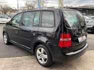 VW Touran 2.0 Highline DSG Leder PDC BI-Xenon - Gießen