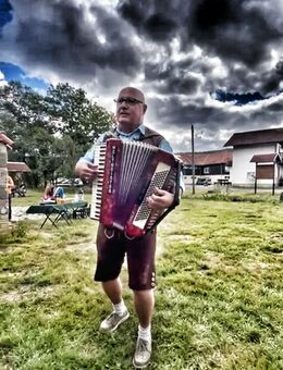 Musiker, Akkordeonspieler, Spaßmacher - Ihre Feier wird ein Erlebnis - Plauen Zentrum