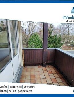 Bezugsfreie 3-Zimmer-Dachgeschoss-Wohnung mit Balkon in Nürnberg-West - DG rechts - Nürnberg