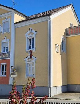 Attraktive RARITÄT!!! Ehemaliges Herrenhaus zur Kapitalanlage in der schönen Stadt Osterhofen! - Osterhofen