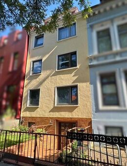 Urban und charmant zugleich - langfristig vermietetes Vierfamilienhaus in der Neustadt - Bremen