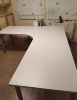 L-Form Schreibtisch/Eckschreibtisch - Haigerloch