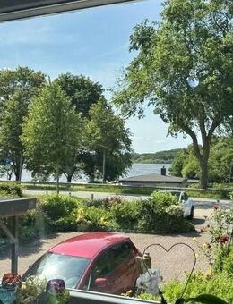 Ein tolles Haus in super Lage mit Blick auf den Einfelder See! - Neumünster