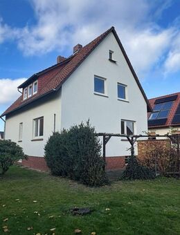 Peine/Handorf: Siedlungshaus in Feldrandlage - Peine