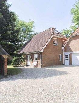 Ruheoase vor den Toren von Sylt und Föhr: Gepflegtes Einfamilienhaus mit großem Saunabereich. - Emmelsbüll-Horsbüll