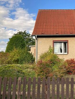 Doppelhaushälfte mit großem Grundstück - Demmin