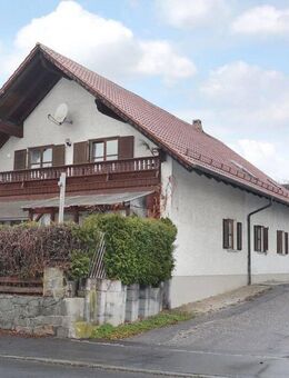 Anwesen in Landshut - Altdorf bestehend aus zwei Häusern, zusammen oder getrennt zu erwerben - Altdorf (Bayern)