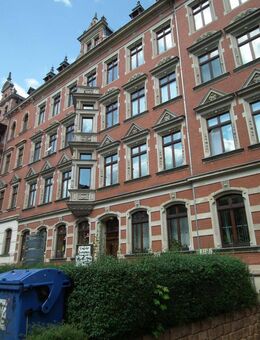 Wohnen auf einer kompletten Etage mit Pkw-Stellplatz - Chemnitz