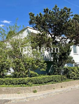 Schöner Bungalow mit Dachterrasse und Garage in Toplage - Amberg