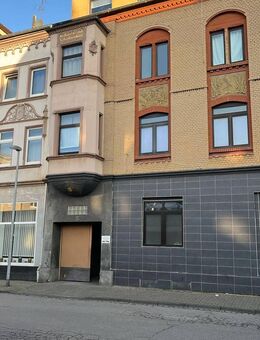 +PREISREDUZIERUNG+ Renoviertes MFH mit 6 Wpohnungen, Anbau, Lagerräume, 4 Garagen in Herne-Wanne - Herne