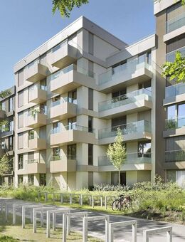 Luisenpark - große 5 Zimmer mit 2 Bädern EBK und 2 Balkonen - Berlin