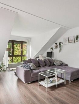 Provisionsfrei - Lichtdurchflutete Dachgeschosswohnung mit großzügigem Schnitt - Mainz