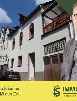 Gepflegtes ZFH mit zwei Ferienwohnungen in hochwasserfreien sowie ruhiger Lage in Zell - Zell (Mosel)