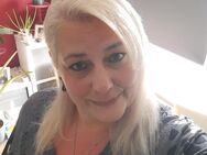 Grosse Frau mit Herz und Humor sucht.... - Berlin
