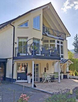 Ein Zuhause für Ihre Träume: Luxusleben mit Sauna, Kamin & Blick ins Grüne! - Steinach (Thüringen)