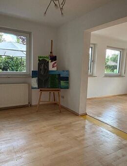 Einfamilien-/Mehrfamilienhaus in Eckental mit Blick ins Grüne - Eckental