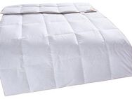 RIBECO Daunenbettdecke Richard, Bettdecken für Sommer oder Winter, Made in Germany, Füllung: 90% Daune & 10% Federn, Bezug: Baumwolle, Bettdecke 135x200 cm, 155x220 cm und weitere Größen, Decke