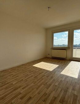 Helle 2-Zimmer-Wohnung mit Balkon in Kalbe (Milde) - Kalbe (Milde)