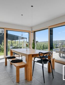 Baujahr 2022! Luxuriöses und energieeffizientes Einfamilienhaus mit traumhafter Aussicht - Stegaurach